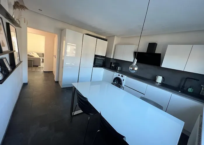 Modernes Zentrales Apartamento *